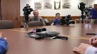 Republican Senate leader calls reporters from 'undisclosed location'