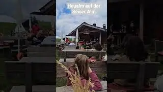 Die wundersch&ouml;ne Heualm auf der Seiser Alm- traumhaft sch&ouml;n #dolomiten #suedtirol