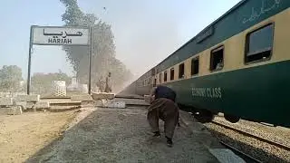11up hazara express Cross 18dn millat express Hariah station 21 January 2026