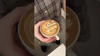 Amazing pour by @ruby - instagram #latteartbasic #coffeemaking #barista