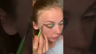 🏝 MAKEUP REVOLUTION LOVE ISLAND COLLECTION 🏝