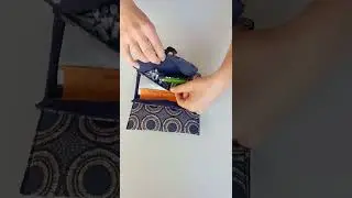 N&deg; 8 - Blague &agrave; tabac avec poche zipp&eacute;e pour les filtres.