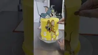 Amazing Tom & Jerry Cake Design. Simple Birthday Cake Decorating idea. #cake #shorts