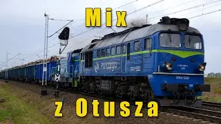Mix towarowo osobowy na przystanku kolejowym Otusz
