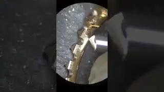 Fishtail diamond setting