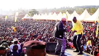 YOUNG D GWEBAGEMA LIVE NRM NE MP BUYAMBA AMAZIINA GA HON GYAVIIRA AMAZINA GA NRM KUNTIIKO.