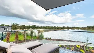 First Look | Lakeside View - NEW Luxury Holiday Accommodation