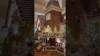Have you seen any of these gingerbread displays? #disney #disneyholiday
