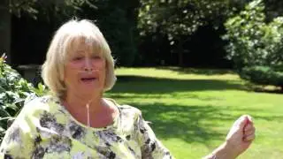 Life on Oxygen - Jackie's story. Buying a portable oxygen concentrator.