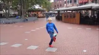KK9 - Freestyle in Eindhoven Markt with mini ball size 1