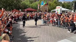 Steve Sarkisian, Arch Manning arrive at DKR-Texas Memorial Stadium