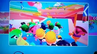 Let's play Fall Guys: Ultimate Knockout Part 87: Track Attackers & Tundra Run