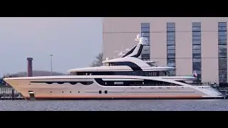 King Luxury Services ~ Soaring Super Yacht