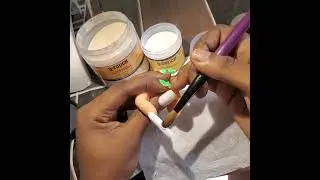 How to create a ombre and blend professionally.... line ideas to design your nails..