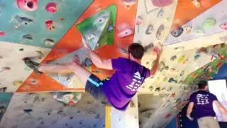 Dur&iacute;simo bloque de la prueba de mayo-17. XV&ordf; Liga de Escalada Espacio Acci&oacute;n