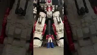 Metroplex heeds the call of the last Prime.  #decepticons #autobots #transformers #metroplex