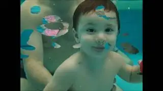 Baby swimming underwater  SBA - Baba&uacute;sz&aacute;s v&iacute;z alatt SBA