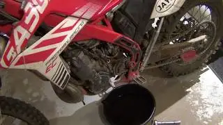 2012 GasGas EC300 Oil Change - Mobile 1