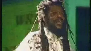 Dennis Brown -  Casandra  -Live