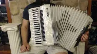 5478 - White Pearl Morelli Piano Accordion LM 41 120 $799