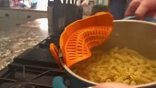 Space Saver Collapsible Pasta Strainer | Portable | Best Strainer for Pasta | Kitchen Essentials