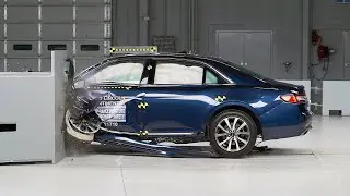 2017 Lincoln Continental driver-side small overlap IIHS crash test