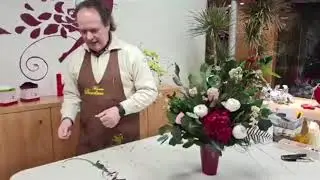 Tutorial realizziamo un mazzo con fiori e verdi stabilizzati di lunga durata - Fiorista Bandera