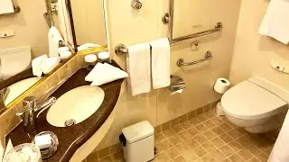 Bathrooms Cunard Cruise Ships - Staterooms & Cabins Regular / Penthouse / Disabled