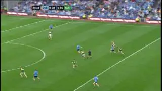 Diarmuid Connolly at Pace with the ball