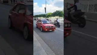 🚨 Cette Lancia Delta Integrale rouge vole la vedette 🔥 Impossible de passer inaper&ccedil;ue