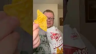 Эти чипсы меня действительно удивили!! #doritos #shorts #eatingshow #chips #snacks