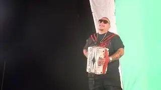 @JoeMexican Films Solo Scene W/ Accordion For #SpanishRap Music Video #DeTrane  [ Baton Rouge ]