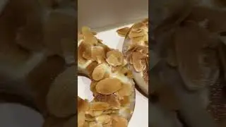 Almond Donuts | Alcapone by J.CO