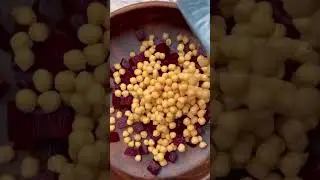 CHICKPEA, BEETROOT AND FETA SALAD