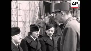 GENERAL DE GAULLE AND ST PIERRE ISLANDERS - NO SOUND