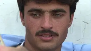 Pakistan cat-eyed tea seller sparks national soul-searching