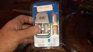 Excellent Battery charger For CR2 Battery's.