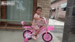 SEPEDA BARU..ADIK SHAKILA SENANG SEPEDANYA SUDAH DATANG||SEPEDA ANAK CEWEK USIA 3 TAHUN 