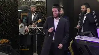 יוסל'ה קרישבסקי במחרוזת של שירי רגש בליווי עשיר