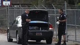 Video shows officer Slager debriefed at crime scene