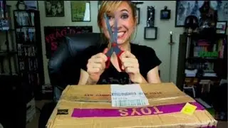 Frag Doll Unboxing - Sabre's SURPRISE #1