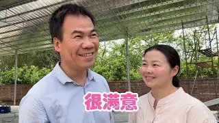 好有感觉了，棚子已经盖好，阿金和小翠看到这样的效果很满意
