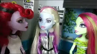 Monster High Doll Series Original Skull Academy Episode 136