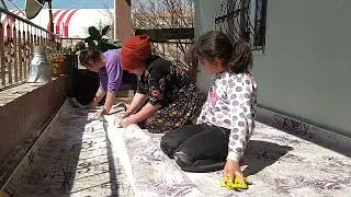 EVİMDE KIZLARLA HALILARI YIKADIM SONRA ANNEMİN EVİNE GİTTİM  İFTARA NE PİŞİRDİM EZANA  YEMEK YETİŞME