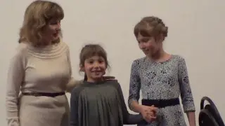 Анюта и Настя Концерт в муз школе 13 05 2017