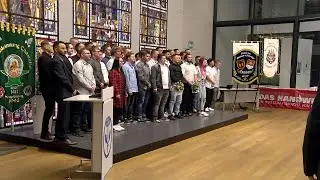 Gesellenbriefe feierlich &uuml;bergeben