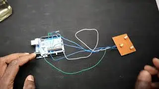 Как сделать сенсорное растение, меняющее цвет, с помощью Arduino и RGB-светодиодов