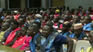 Waziri Mkuu anazungumza na Wamachinga, Madereva pikipiki na Bajaji