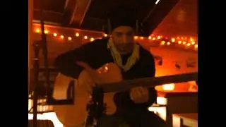 Harley Benton B-30NT Fretless acoustic - Loris Tils solo