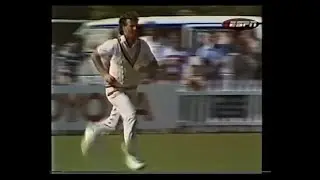 NEW ZEALAND v ENGLAND 1st TEST MATCH DAY 1 WELLINGTON JANUARY 20 1984 IAN BOTHAM JEFF CROWE